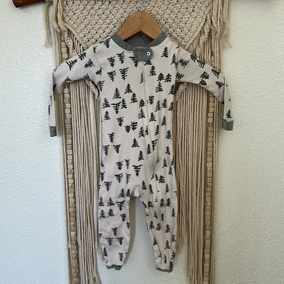 Burt’s bees baby pajamas set of 2 (feet cut off) 18mo - Picture 5 of 7